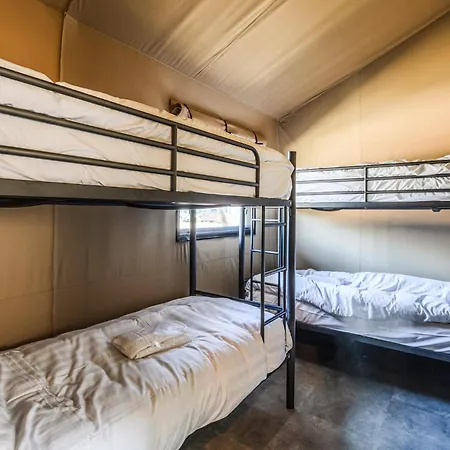 3 Bedroom Stunning In *